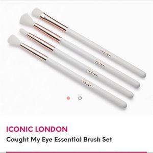 Iconic London‎ brushes